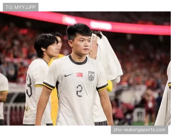 上海海港杨希三轮完成13次抢断，本土边卫攻防两端均有提升